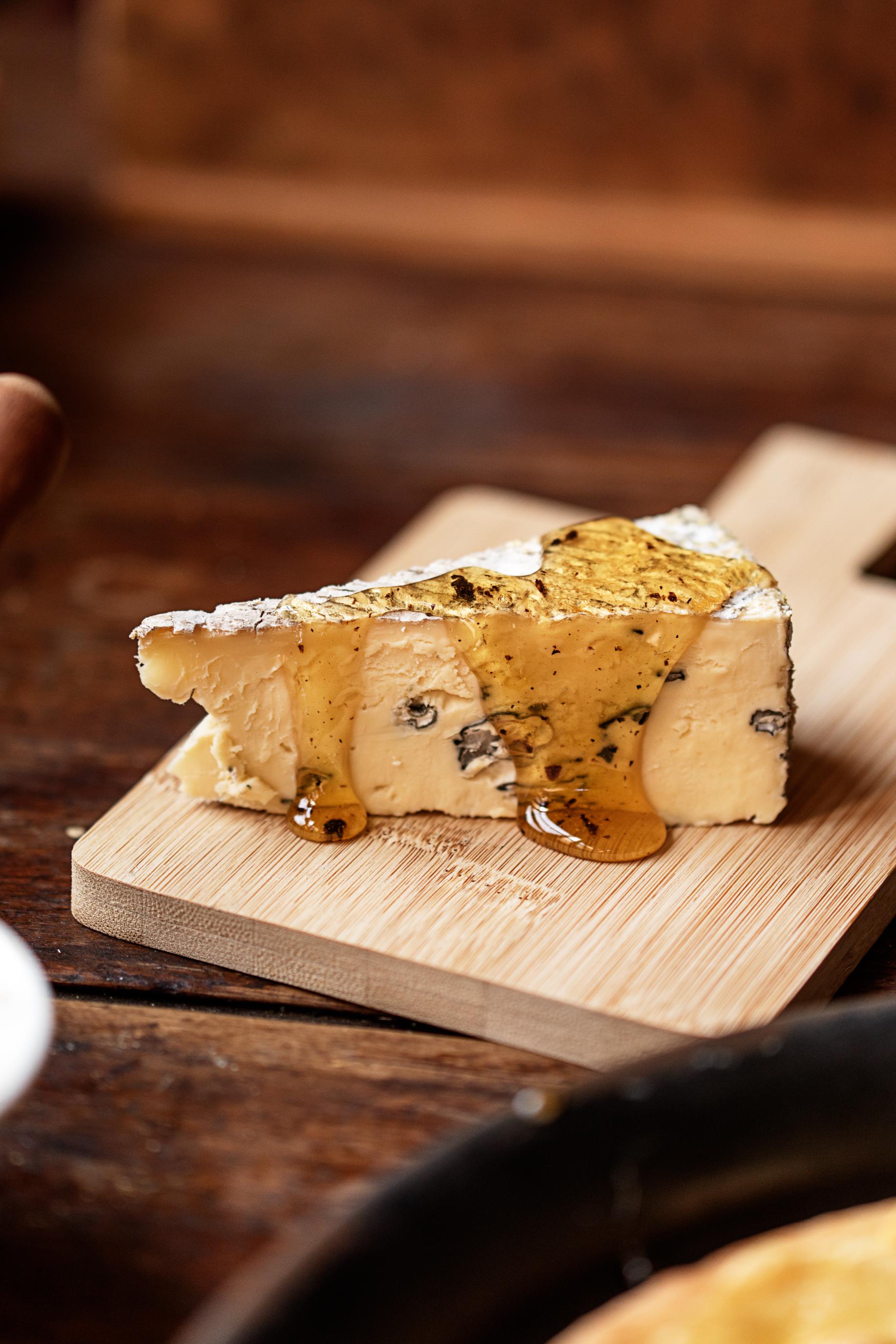 TRUFFLE HONEY